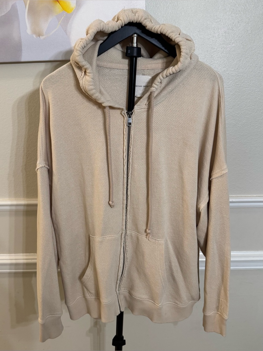 American Eagle Cream Zip-Up Oversized Hoodie Jacket! Size L/XL.